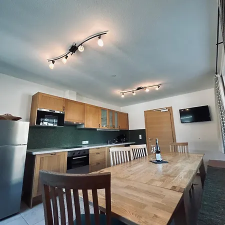 Klocker Apartment *